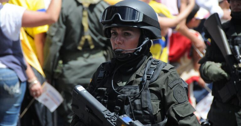 В Колумбии в результате взрыва один человек погиб и четверо ранены