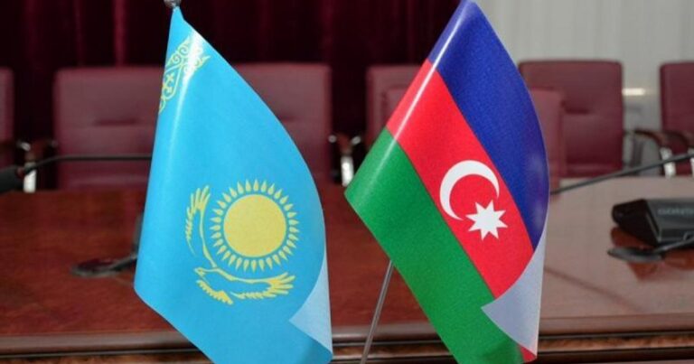 Делегация во главе с министром торговли и интеграции Казахстана находится с визитом в Баку