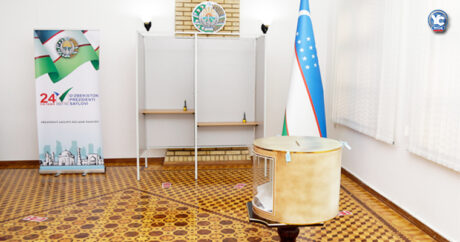 В посольстве Узбекистана в Баку проходит голосование в связи с президентскими выборами