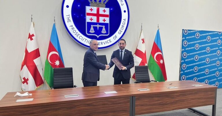 Состоялась встреча генпрокуроров Азербайджана и Грузии