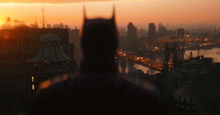 Опубликован первый кадр нового фильма «Бэтман»