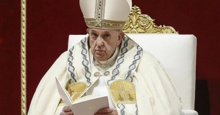 Папа Римский принял Байдена