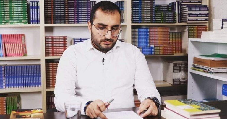 Азербайджанский журналист скончался в Стамбуле от коронавируса