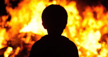 6-летний ребенок погиб при пожаре в Баку