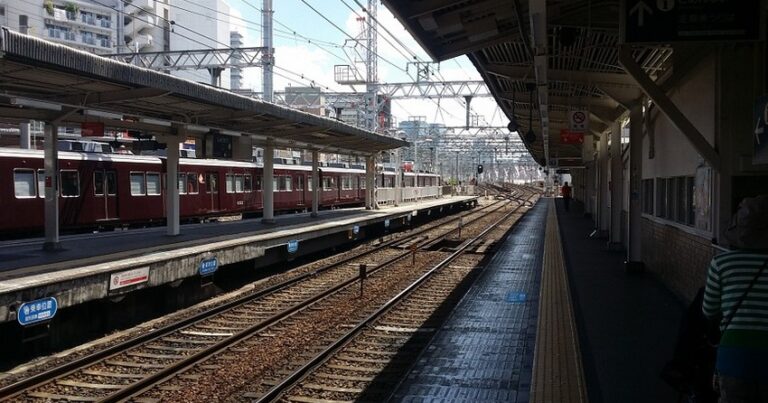 В Токио отключилось электричество, поезда остановились