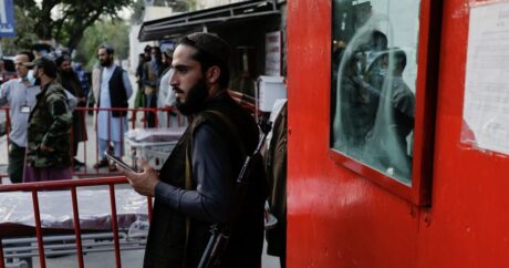 При взрыве у госпиталя в Кабуле погибли по меньшей мере 15 человек
