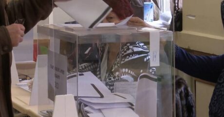 В Болгарии началось голосование во втором туре выборов президента
