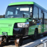 В Японии появился первый в мире автобус-поезд