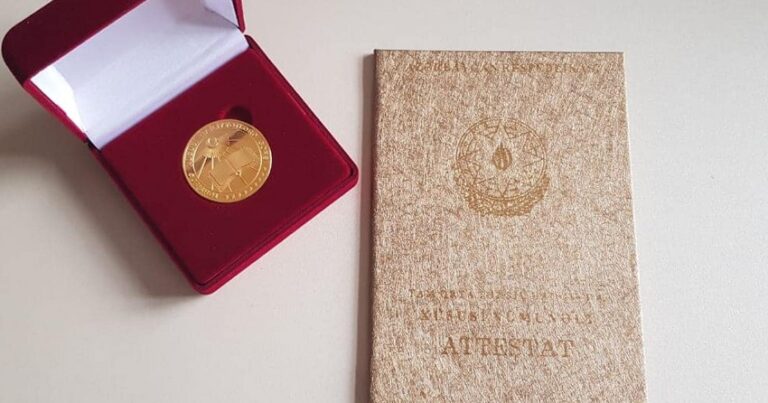 Бакинские школы с золотой медалью окончили более 20 выпускников