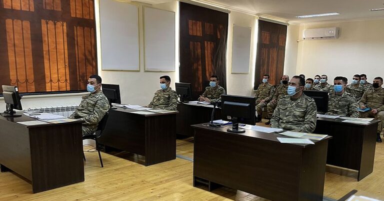 В азербайджанской армии проводятся учебно-методические сборы с командирами батальонов
