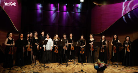 В Баку состоялся концерт скрипичного ансамбля «Detaşe»