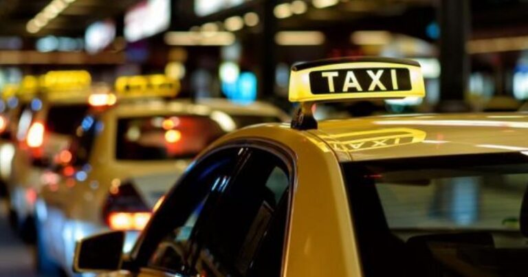 В Баку введут новые нормативы по работе такси