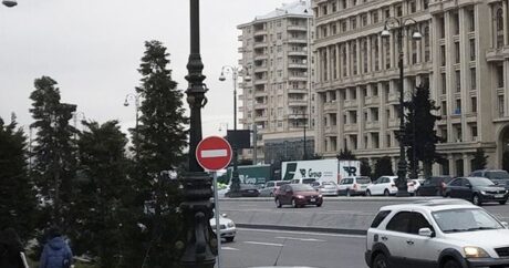 В Баку восстановлено движение транспорта на крупном проспекте