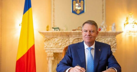 Президент Румынии позвонил Президенту Ильхаму Алиеву
