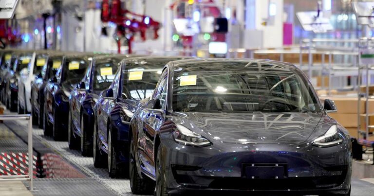 Власти Германии одобрили открытие завода Tesla в стране