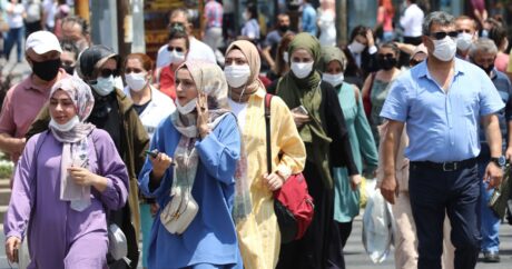 В Турции отменили требование о ношении медицинских масок на открытом воздухе