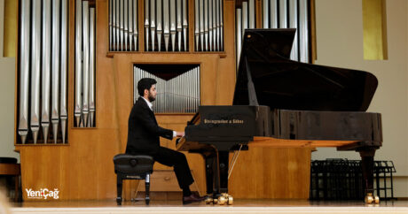 Пианист Мурад Абасов выступил с концертом в Баку