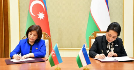 Подписаны документы между парламентами Азербайджана и Узбекистана