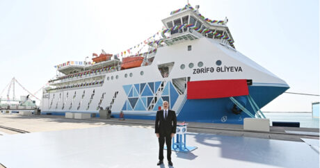 Президент Ильхам Алиев принял участие в церемонии сдачи в эксплуатацию судна-парома «Зарифа Алиева»