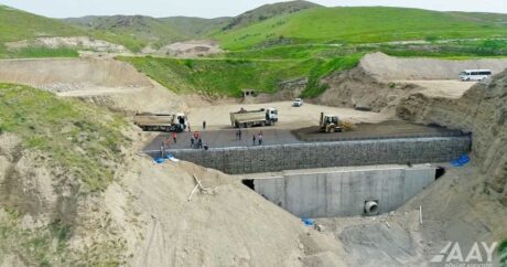 Продолжается строительство автодороги Худаферин-Губадлы-Лачин