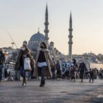 Свыше двух тыс. новых случаев заражения коронавирусом выявлено в Турции