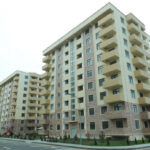 Минтруда: Семьям шехидов и инвалидам войны предоставлено 200 квартир в новом жилом комплексе