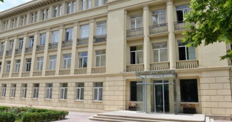 В Азербайджане приостановлен процесс электронного перевода учащихся