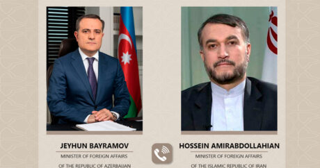 Главы МИД Азербайджана и Ирана провели телефонный разговор