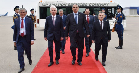 Председатель Палаты представителей Верховного Меджлиса Таджикистана прибыл в Азербайджан
