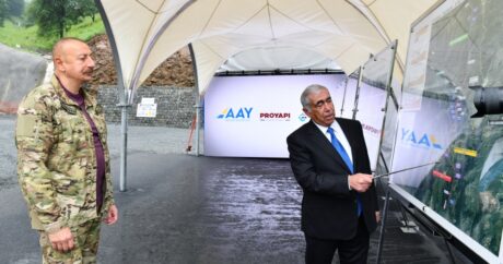 Президент Ильхам Алиев ознакомился со строит двух тоннелей, сооружаемых в Гейгельском районе