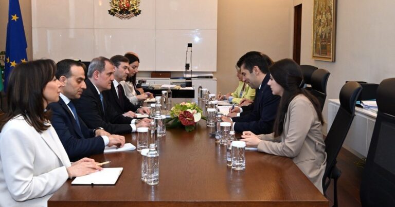 Джейхун Байрамов встретился с премьер-министром Болгарии