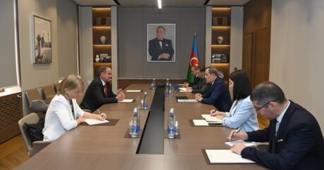 Джейхун Байрамов встретился с послом Венгрии