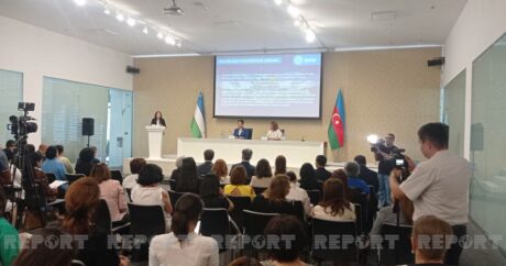 В Баку проходит азербайджано-узбекский бизнес-форум