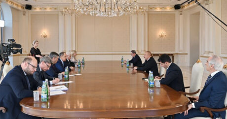 Президент Ильхам Алиев принял министра иностранных дел России Сергея Лаврова