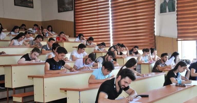 46% студентов в Азербайджане учатся за госсчет — замминистра