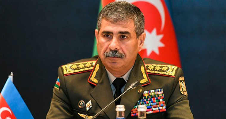 Министр обороны поздравил личный состав азербайджанской армии с Днем Вооруженных сил