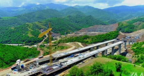 В Азербайджане строят мост-виадук новым методом