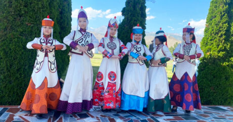 В Кыргызстане прошел Всемирный фестиваль «Моды Кочевников. Иссык-Куль 2022»