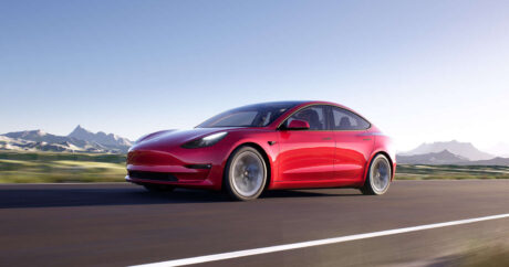 Tesla сократила выпуск электромобилей из-за закрытия завода в Китае