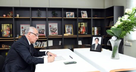 Али Асадов выразил соболезнования Японии в связи со смертью Синдзо Абэ
