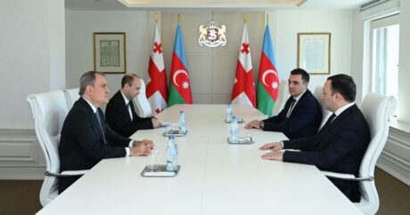 Джейхун Байрамов встретился с премьер-министром Грузии