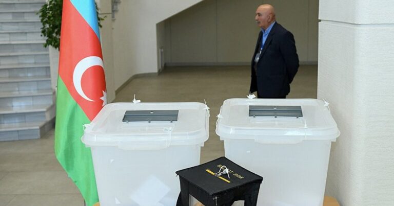 В Азербайджане создано 832 новых избирательных участка