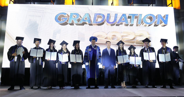 Первым выпускникам Международного университета туризма и культурного наследия «Шелковый путь» вручены дипломы