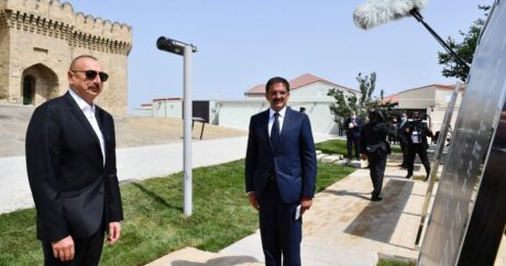 Президент Ильхам Алиев ознакомился с работами по благоустройству в поселке Рамана