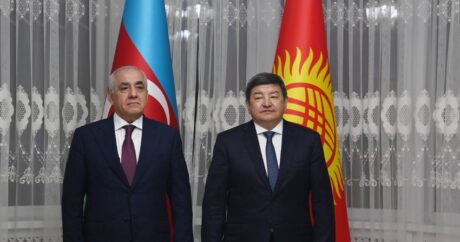 Али Асадов встретился в Чолпон-Ате с председателем Кабмина Кыргызстана