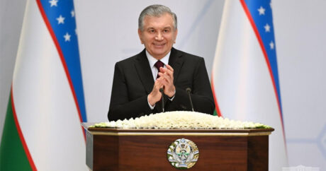 Шавкат Мирзиёев наградил азербайджанских деятелей науки и культуры