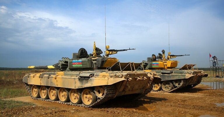 Азербайджанские танкисты продолжают подготовку к полуфиналу
