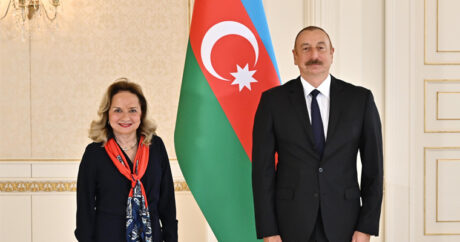 Президент Ильхам Алиев принял верительные грамоты новоназначенного посла Панамы в Азербайджане