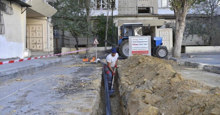 «Азерсу» обновляет системы водоснабжения жилых домов в Ясамальском районе Баку