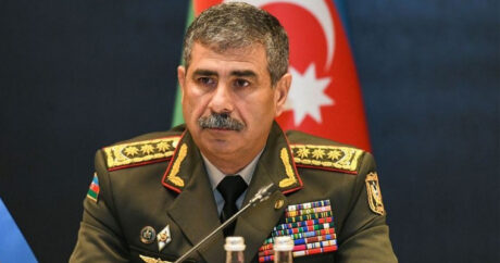 Министр обороны Азербайджана посетит Турцию